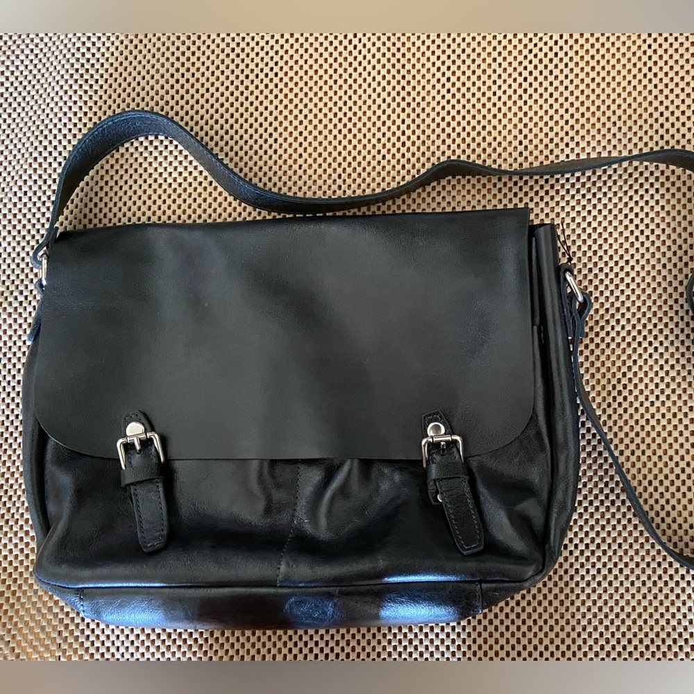 NWT Genuine Leather Black Men's Bag (35x26.5x12.5 cm) Made In Europe